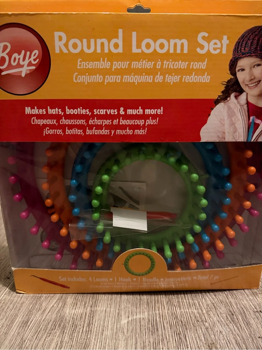 Boye Round Loom Set - Burgundy Knit Hat Kit